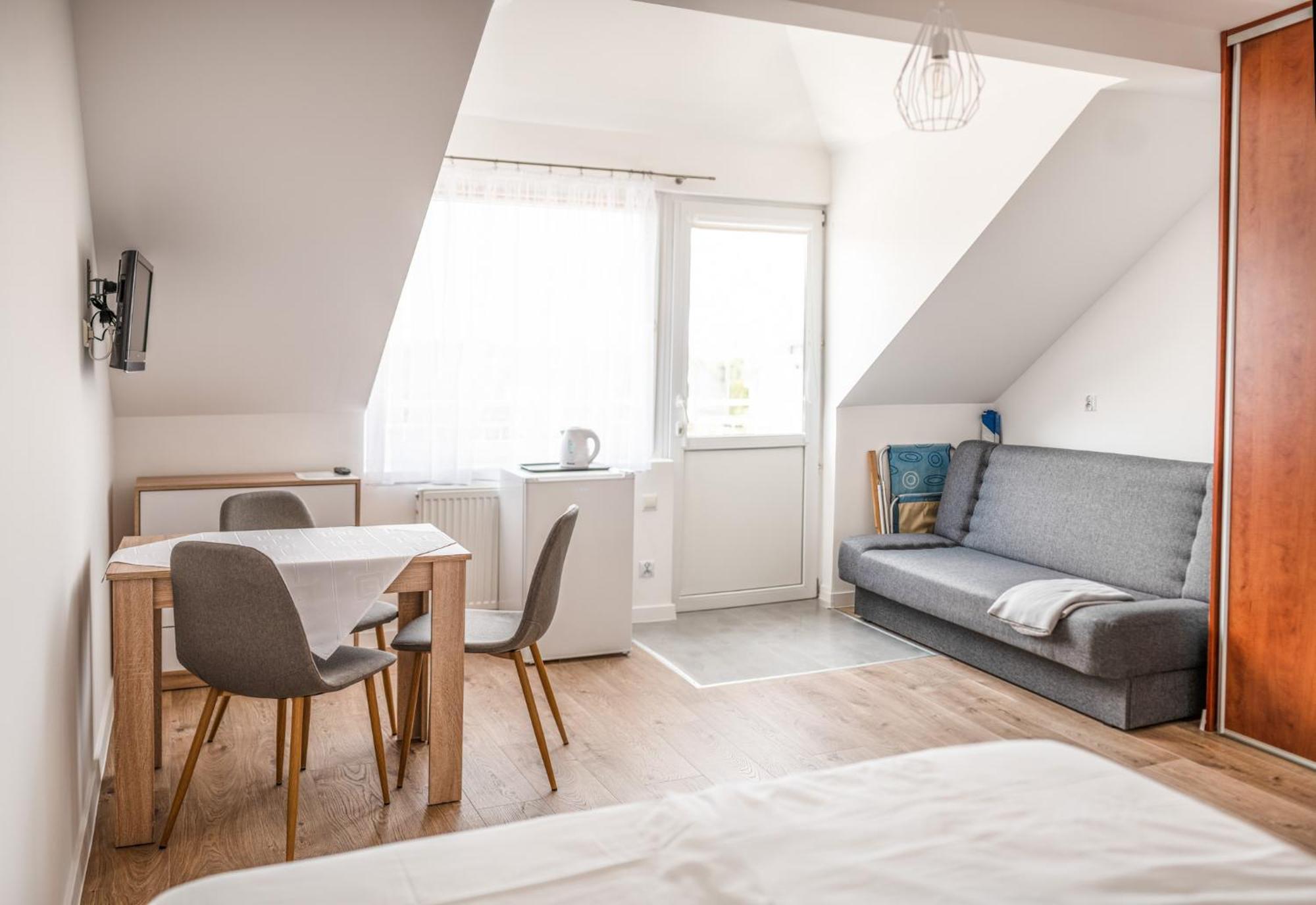 Cieply Zakatek Apartman Rewal Szoba fotó